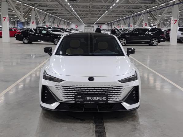 Changan UNI-V I с пробегом 2023 года, цена 2 020 000 рублей, 64259 км, лифтбек, Автокод Объявления