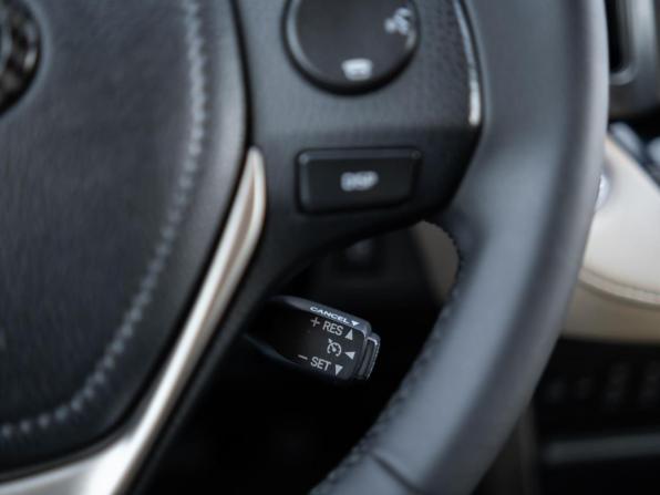 Toyota RAV4 IV (XA40) с пробегом 2014 года, цена 1 949 000 рублей, 141722 км, внедорожник, Автокод Объявления