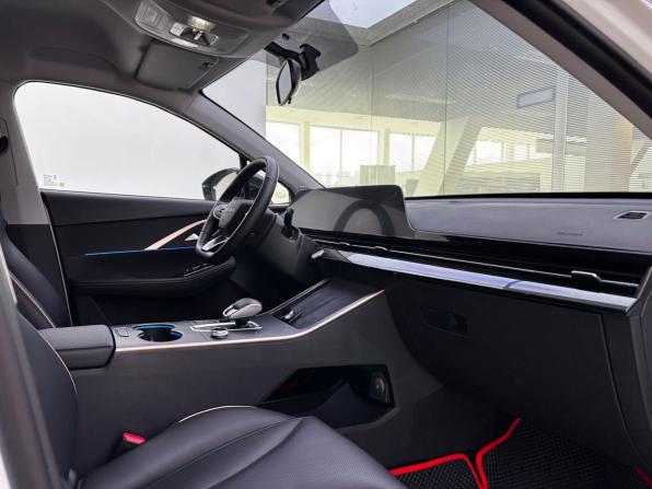 Omoda C5 I с пробегом 2023 года, цена 1 799 000 рублей, 32300 км, внедорожник, Автокод Объявления