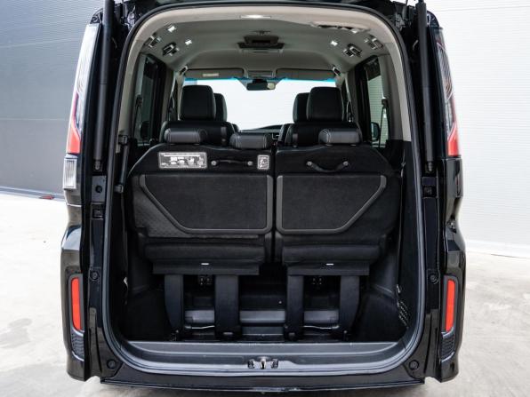 Honda Stepwgn V с пробегом 2015 года, цена 1 849 000 рублей, 125170 км, минивэн, Автокод Объявления