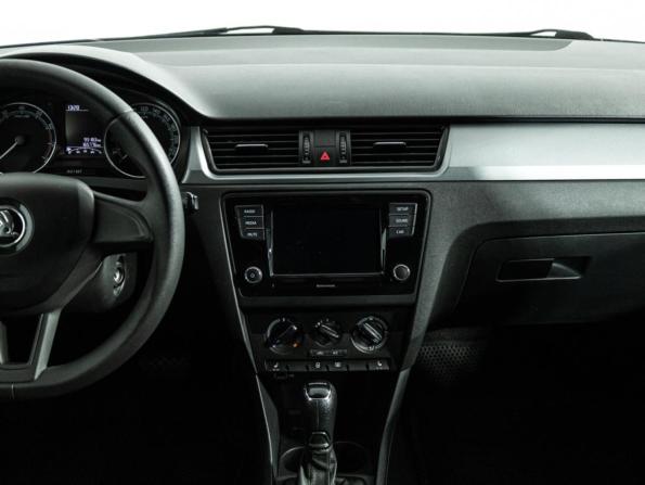 Skoda Rapid I Рестайлинг с пробегом 2018 года, цена 1 199 777 рублей, 165772 км, лифтбек, Автокод Объявления