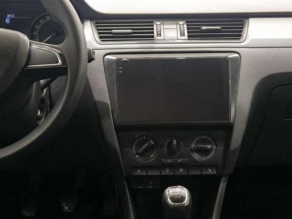 Skoda Rapid I Рестайлинг с пробегом 2017 года, цена 750 000 рублей, 219432 км, лифтбек, Автокод Объявления