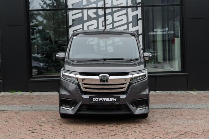 Honda Stepwgn V Рестайлинг с пробегом 2021 года, цена 2 939 000 рублей, 39277 км, минивэн, Автокод Объявления