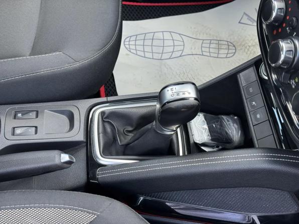 Renault Kaptur I Рестайлинг с пробегом 2020 года, цена 1 350 000 рублей, 143500 км, внедорожник, Автокод Объявления