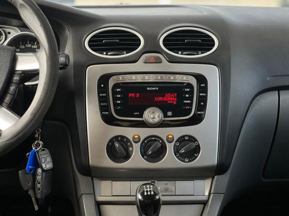 Ford Focus II Рестайлинг с пробегом 2011 года, цена 599 000 рублей, 152777 км, хэтчбек, Автокод Объявления