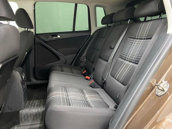 Volkswagen Tiguan I Рестайлинг с пробегом 2015 года, цена 1 680 000 рублей, 133914 км, внедорожник, Автокод Объявления