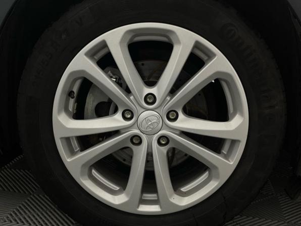 Toyota Camry VII (XV50) Рестайлинг с пробегом 2015 года, цена 1 999 000 рублей, 178071 км, седан, Автокод Объявления