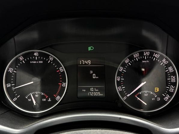 Skoda Octavia II (A5) Рестайлинг с пробегом 2013 года, цена 894 000 рублей, 172269 км, лифтбек, Автокод Объявления