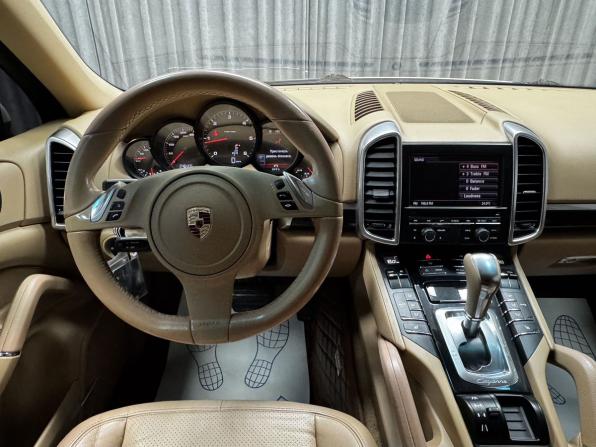 Porsche Cayenne II (958) с пробегом 2011 года, цена 2 550 000 рублей, 246269 км, внедорожник, Автокод Объявления