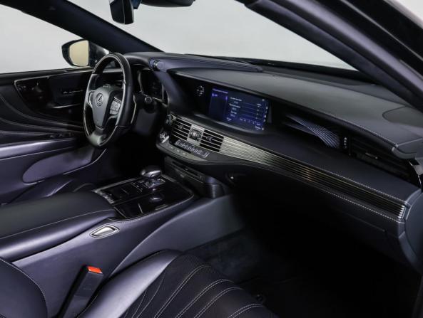 Lexus LS V с пробегом 2018 года, цена 4 601 000 рублей, 114602 км, седан, Автокод Объявления
