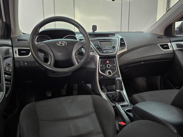 Hyundai Elantra V (MD) Рестайлинг с пробегом 2015 года, цена 1 299 000 рублей, 176000 км, седан, Автокод Объявления