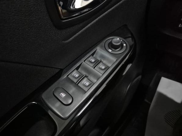 Renault Kaptur I с пробегом 2017 года, цена 1 580 000 рублей, 115315 км, внедорожник, Автокод Объявления