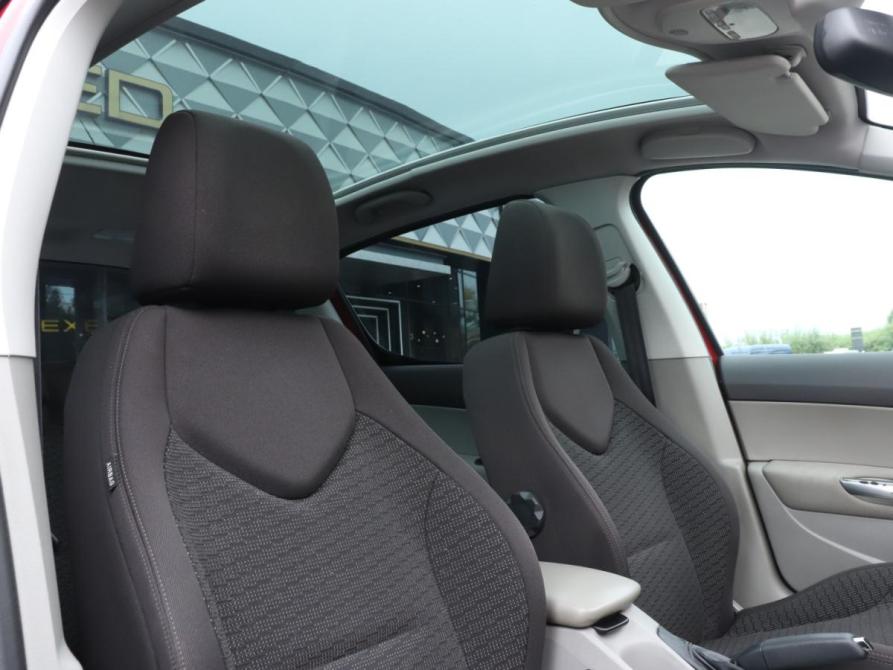 Peugeot 308 I Москва  - изображение 15