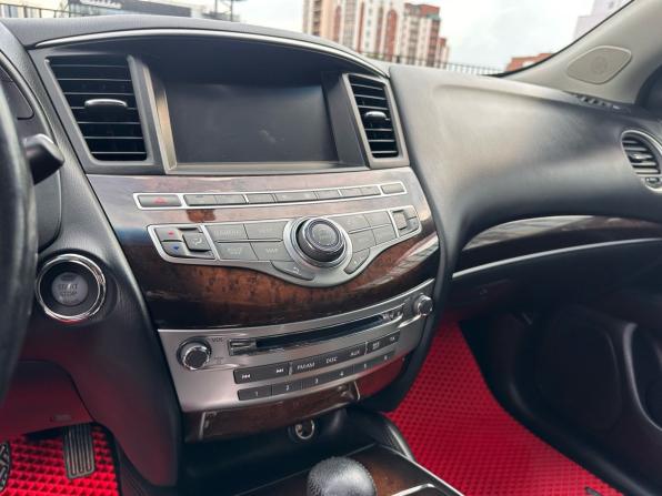 Infiniti JX с пробегом 2013 года, цена 2 000 000 рублей, 139631 км, внедорожник, Автокод Объявления