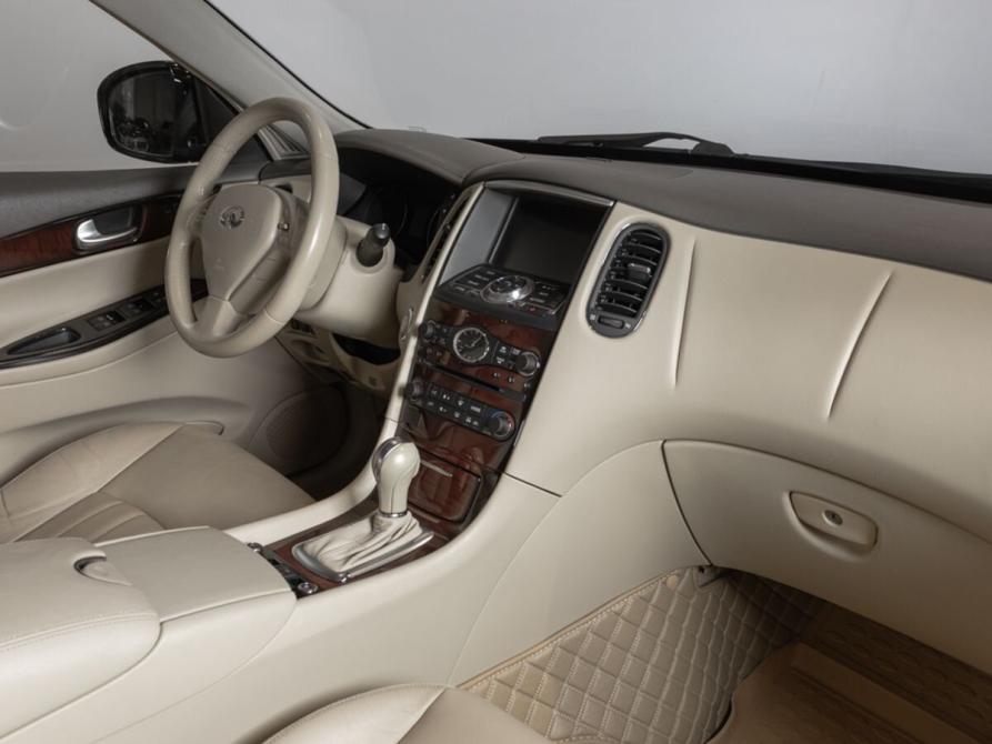 Infiniti QX50 I Казань  - изображение 7