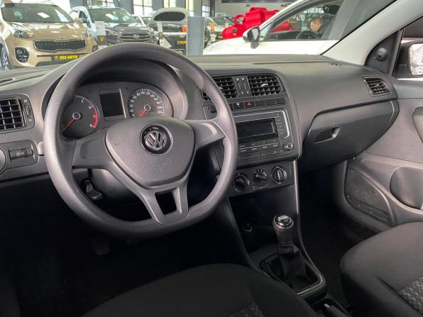 Volkswagen Polo V Рестайлинг с пробегом 2016 года, цена 930 000 рублей, 100000 км, седан, Автокод Объявления