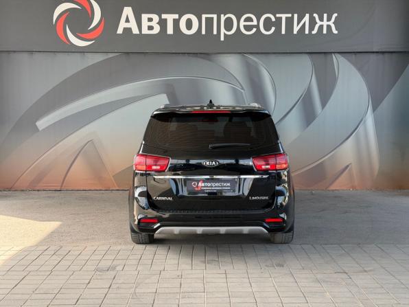 Kia Carnival III с пробегом 2018 года, цена 2 289 000 рублей, 151181 км, минивэн, Автокод Объявления