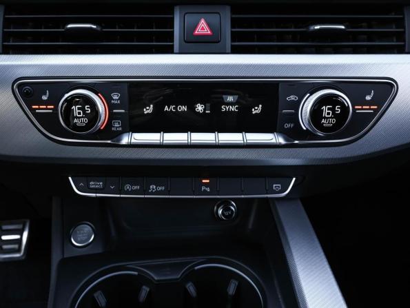 Audi A4 V (B9) с пробегом 2015 года, цена 2 025 000 рублей, 205187 км, седан, Автокод Объявления