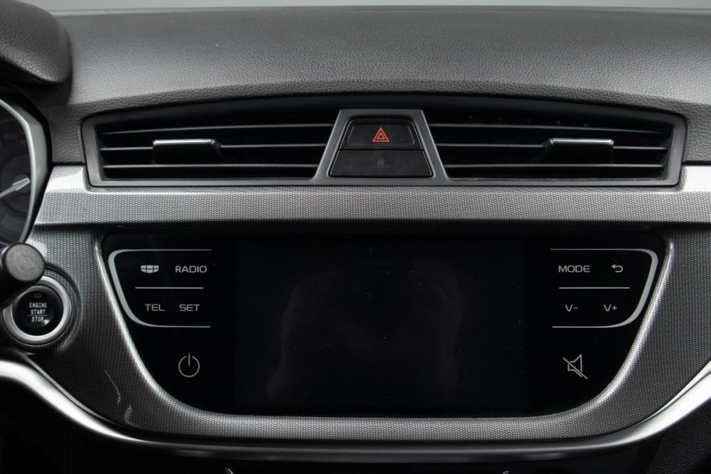 Geely Emgrand 7 I Рестайлинг Оренбург  - изображение 13