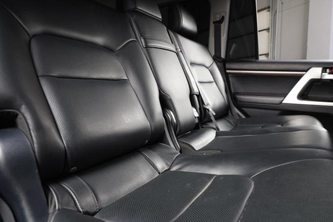 Toyota Land Cruiser 200 Series Рестайлинг 2 с пробегом 2018 года, цена 73 000 000 рублей, 80000 км, внедорожник, Автокод Объявления
