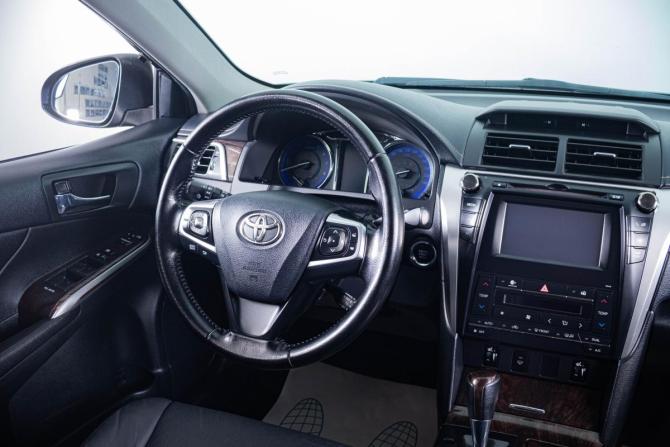 Toyota Camry VII (XV50) Рестайлинг с пробегом 2015 года, цена 1 799 000 рублей, 209075 км, седан, Автокод Объявления