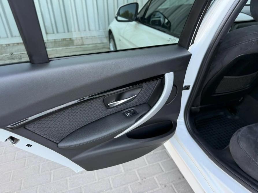 BMW 3 серии VI (F3x) Рестайлинг Ростов-на-Дону  - изображение 17