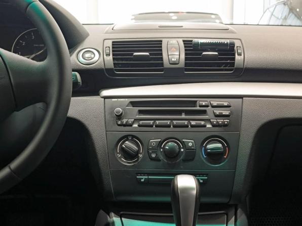 BMW 1 серии I (E81/E82/E87/E88) Рестайлинг с пробегом 2011 года, цена 899 000 рублей, 198211 км, хэтчбек, Автокод Объявления