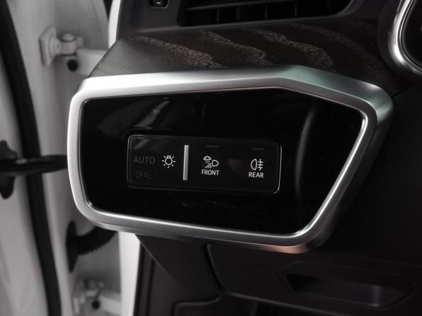 Audi A6 V (C8) с пробегом 2021 года, цена 4 449 000 рублей, 69147 км, седан, Автокод Объявления