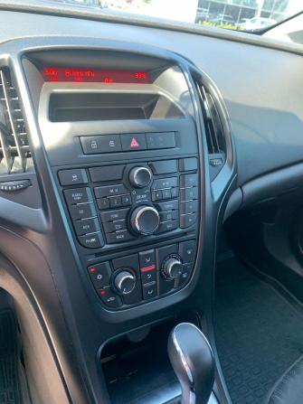 Opel Astra J с пробегом 2011 года, цена 699 900 рублей, 183870 км, хэтчбек, Автокод Объявления