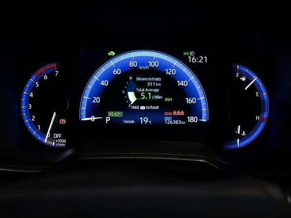 Toyota Corolla XII (E210) с пробегом 2019 года, цена 1 900 000 рублей, 126400 км, универсал, Автокод Объявления