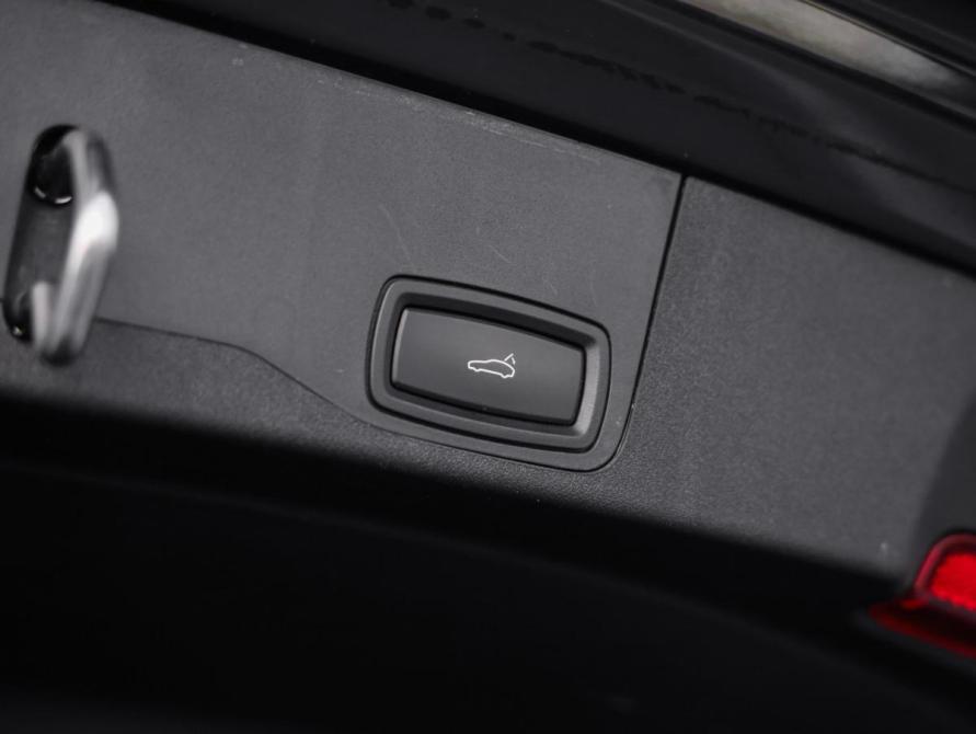 Porsche Taycan I Санкт-Петербург  - изображение 40