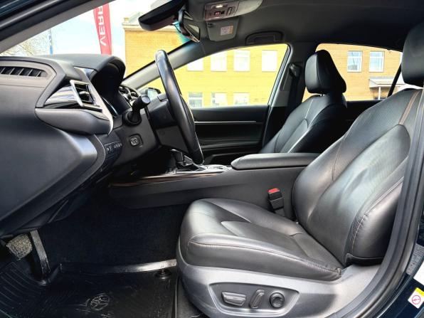 Toyota Camry VIII (XV70) с пробегом 2018 года, цена 2 990 000 рублей, 97797 км, седан, Автокод Объявления