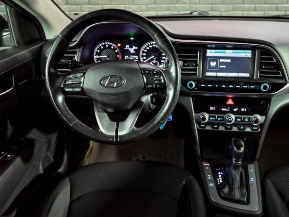 Hyundai Elantra VI (AD) Рестайлинг с пробегом 2019 года, цена 1 780 000 рублей, 133891 км, седан, Автокод Объявления
