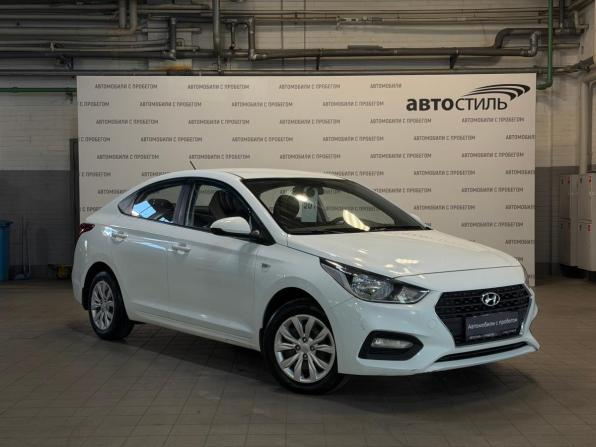Hyundai Solaris II с пробегом 2018 года, цена 919 000 рублей, 139400 км, седан, Автокод Объявления