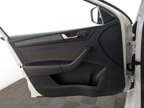 Skoda Rapid II с пробегом 2021 года, цена 1 300 000 рублей, 186824 км, лифтбек, Автокод Объявления