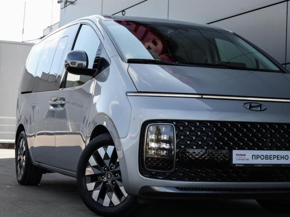 Hyundai Staria I с пробегом 2022 года, цена 4 950 000 рублей, 20013 км, минивэн, Автокод Объявления