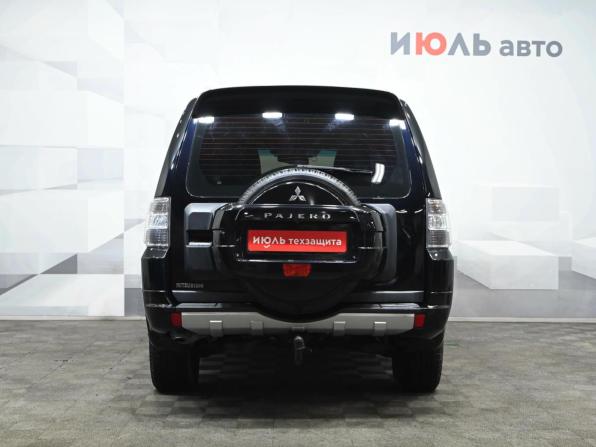 Mitsubishi Pajero IV с пробегом 2010 года, цена 1 950 000 рублей, 329030 км, внедорожник, Автокод Объявления