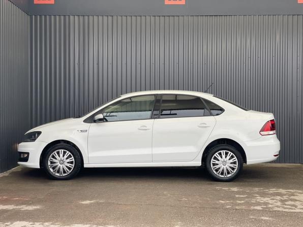 Volkswagen Polo V Рестайлинг с пробегом 2016 года, цена 1 250 000 рублей, 72632 км, седан, Автокод Объявления
