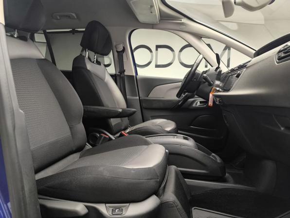 Citroen C4 Picasso II Рестайлинг с пробегом 2017 года, цена 1 098 000 рублей, 155398 км, компактвэн, Автокод Объявления