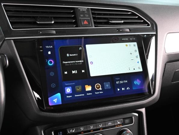 Volkswagen Tiguan II с пробегом 2017 года, цена 2 275 000 рублей, 198042 км, внедорожник, Автокод Объявления