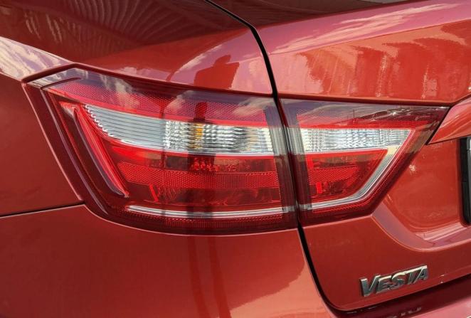 Lada (ВАЗ) Vesta I с пробегом 2018 года, цена 830 000 рублей, 90050 км, седан, Автокод Объявления