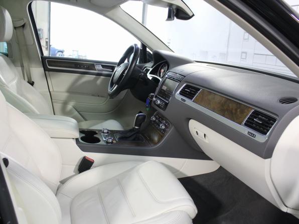 Volkswagen Touareg II Рестайлинг с пробегом 2016 года, цена 3 199 000 рублей, 148656 км, внедорожник, Автокод Объявления
