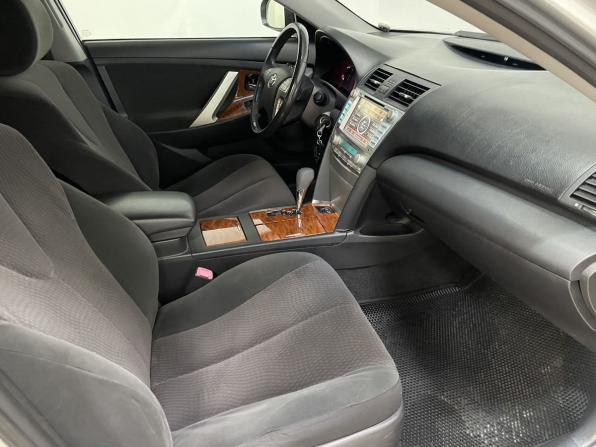 Toyota Camry VI (XV40) Рестайлинг с пробегом 2010 года, цена 990 000 рублей, 182422 км, седан, Автокод Объявления