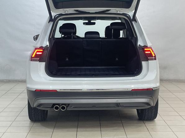 Volkswagen Tiguan II с пробегом 2017 года, цена 2 199 000 рублей, 87507 км, внедорожник, Автокод Объявления
