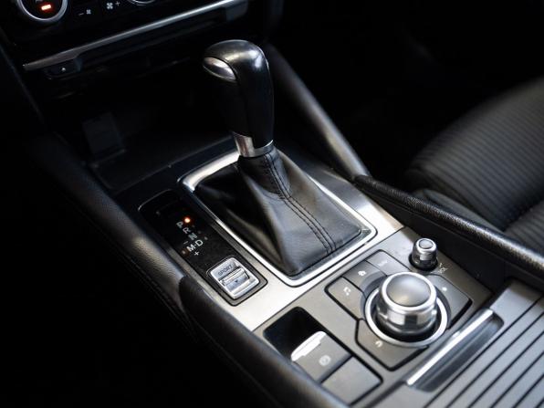 Mazda 6 III (GJ) Рестайлинг с пробегом 2015 года, цена 1 670 000 рублей, 179128 км, седан, Автокод Объявления