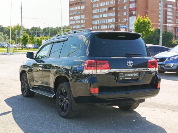 Toyota Land Cruiser 200 Series Рестайлинг 2 с пробегом 2018 года, цена 6 990 000 рублей, 215527 км, внедорожник, Автокод Объявления