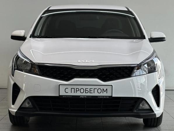 Kia Rio IV Рестайлинг с пробегом 2022 года, цена 1 890 000 рублей, 8971 км, седан, Автокод Объявления