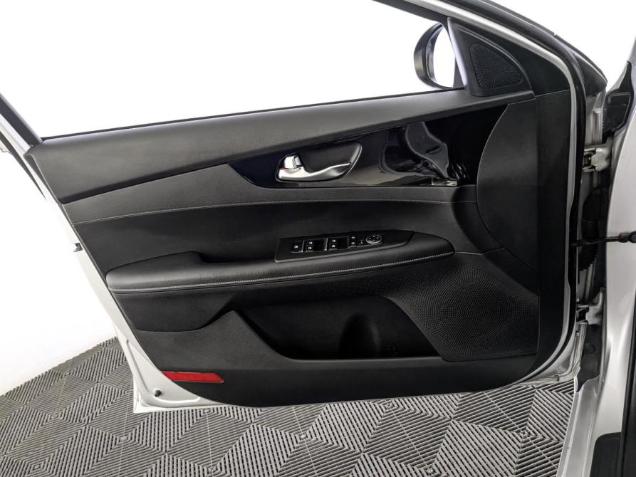 Kia Cerato IV Рестайлинг Москва  - изображение 19