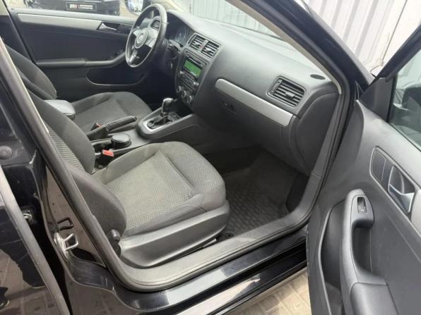 Volkswagen Jetta VI с пробегом 2013 года, цена 969 000 рублей, 199350 км, седан, Автокод Объявления