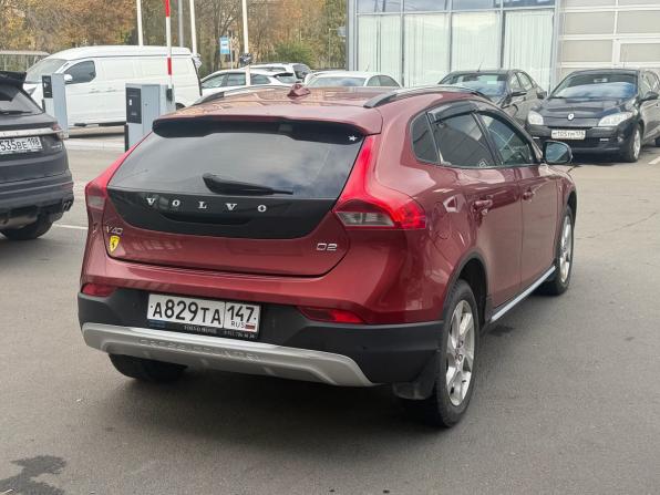 Volvo V40 Cross Country I с пробегом 2014 года, цена 899 000 рублей, 300000 км, хэтчбек, Автокод Объявления